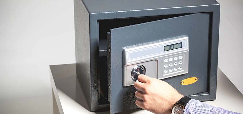 Jewelry Safe Unlocking Service in Florence-Graham, California